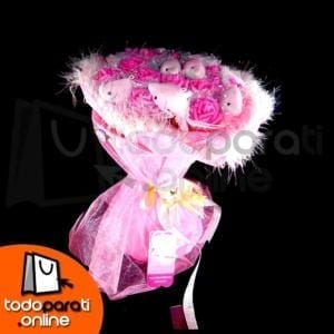 Ramo con Flores y Delfines de Peluche Rosados